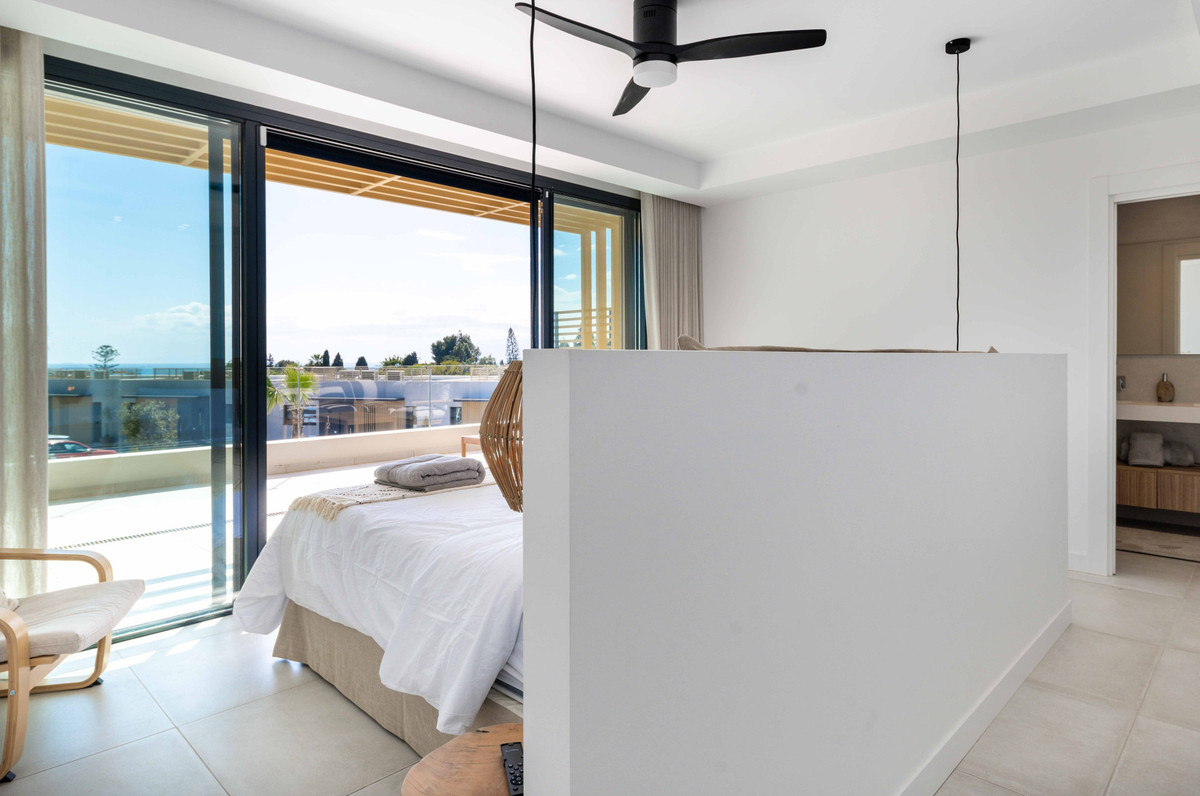 4-slaapkamerwoning in El Chaparral in El Chaparral - foto 15