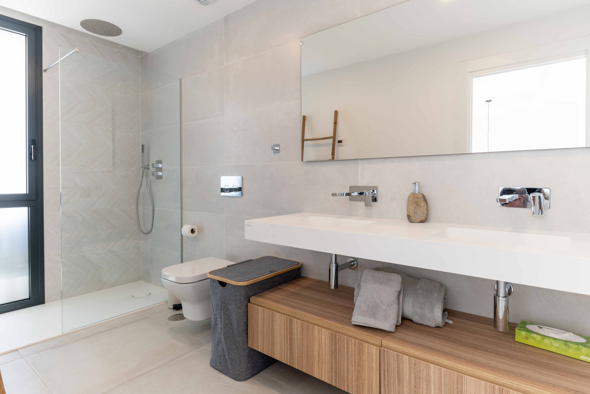 4-slaapkamerwoning in El Chaparral in El Chaparral - foto 20