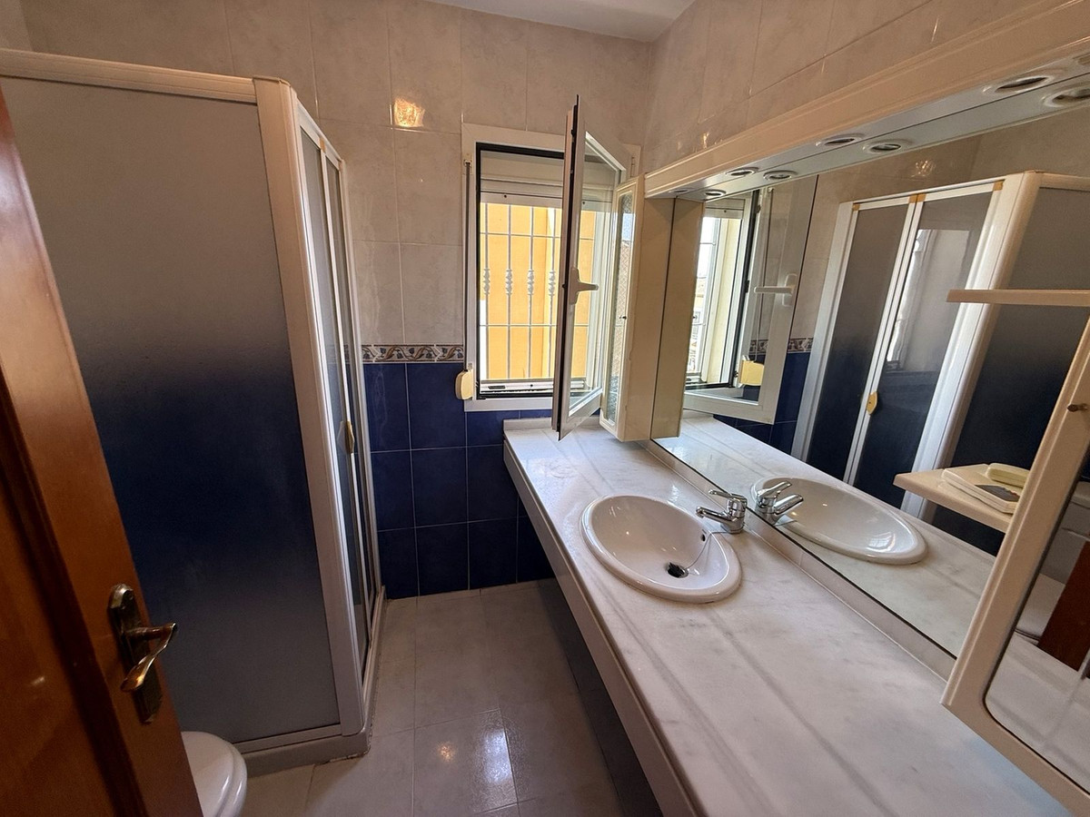 Drie-slaapkamerwoning in Calahonda in Calahonda - foto 18
