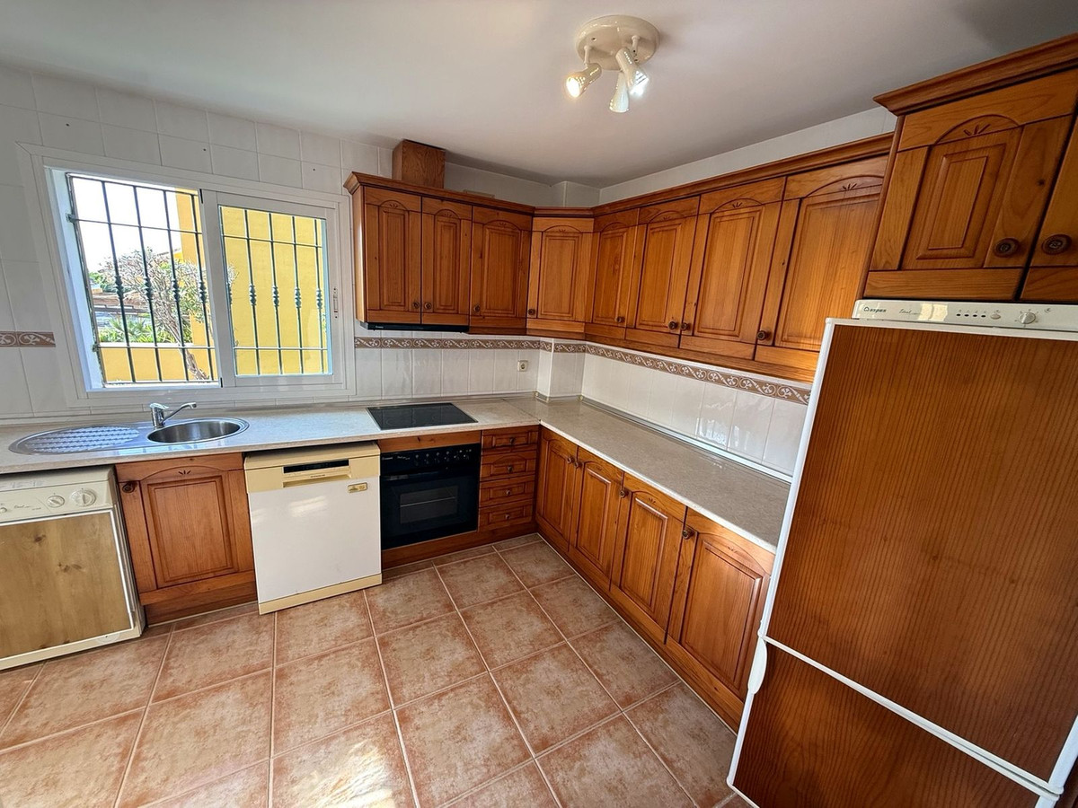 Drie-slaapkamerwoning in Calahonda in Calahonda - foto 5