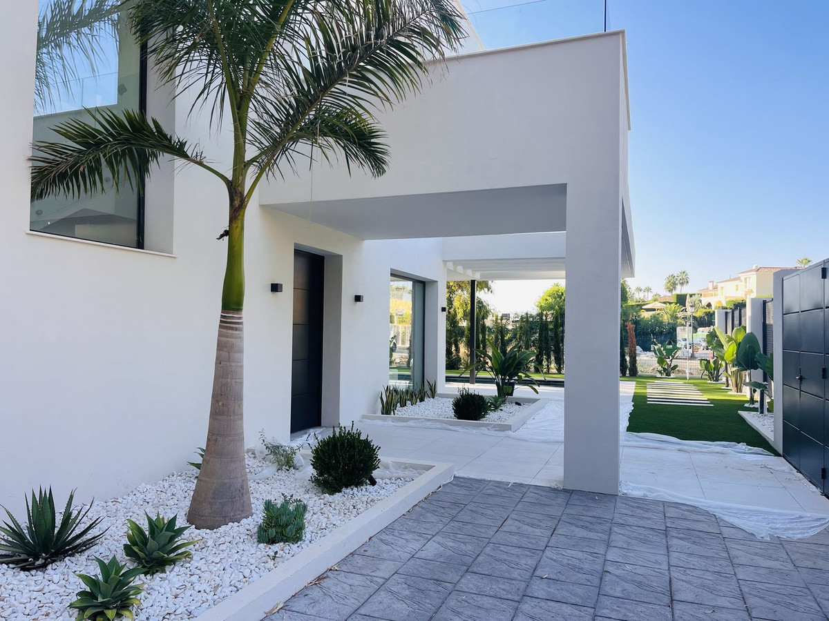 5-slaapkamer villa in Nueva Andalucía in Nueva Andalucía - foto 6