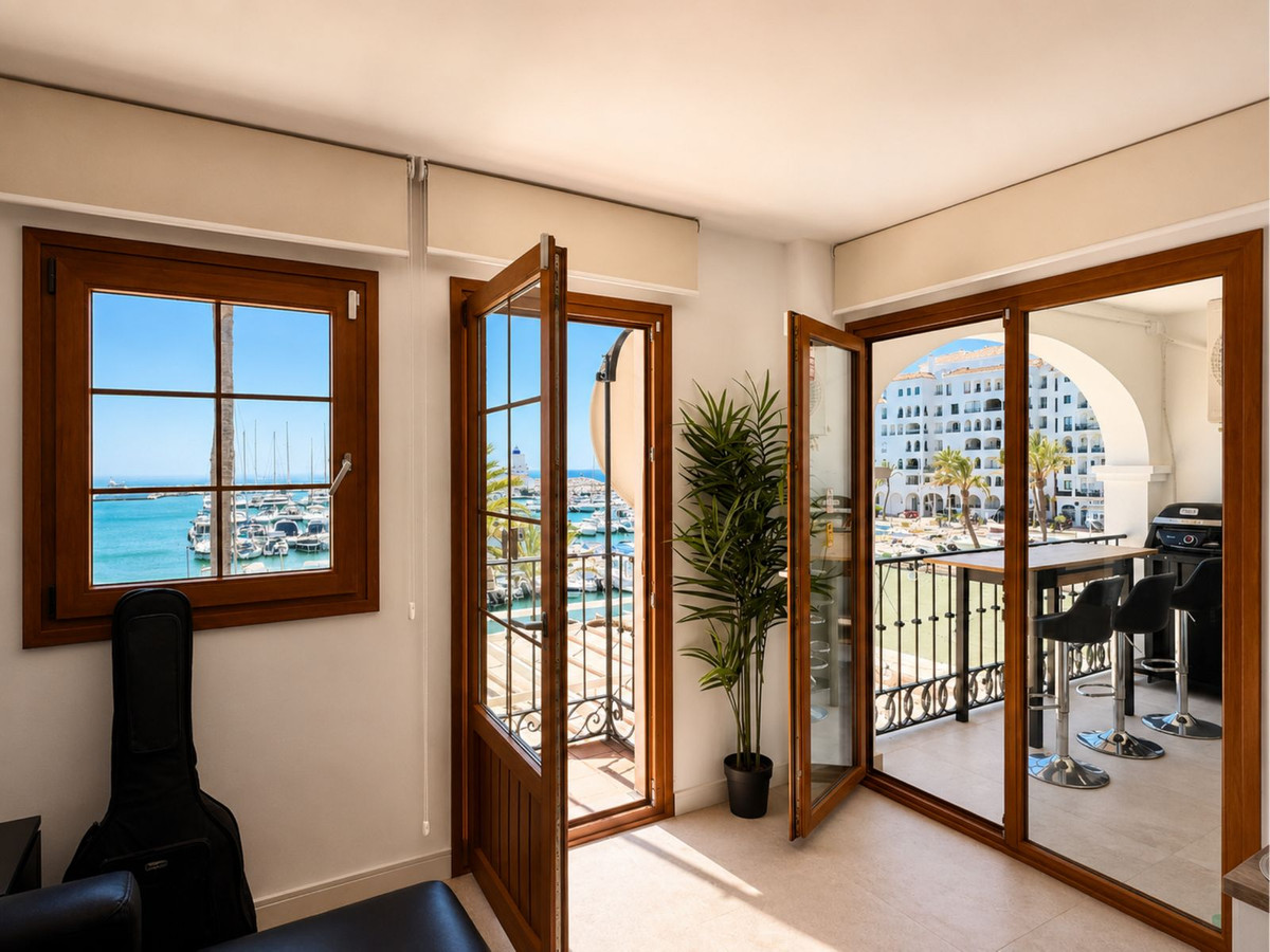 2-slaapkamerappartement aan La Duquesa Marina in La Duquesa - foto 2