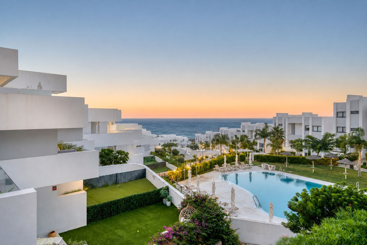 Appartement met drie slaapkamers in La Duquesa in La Duquesa - foto 5