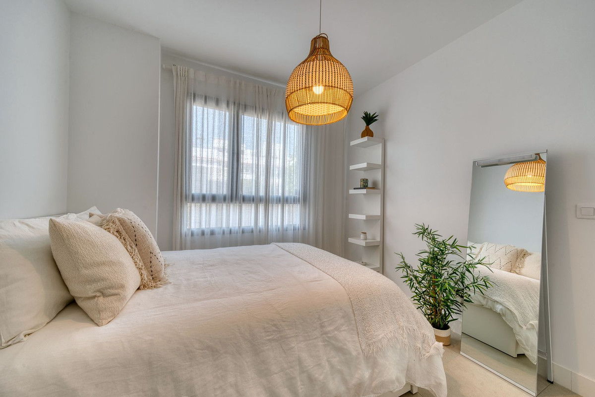 Appartement met drie slaapkamers in La Duquesa in La Duquesa - foto 9