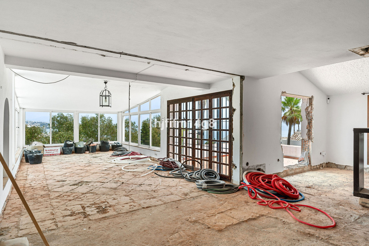 6-slaapkamer villa in Estepona (Bahía Dorada) – renovatieproject in Estepona - foto 14