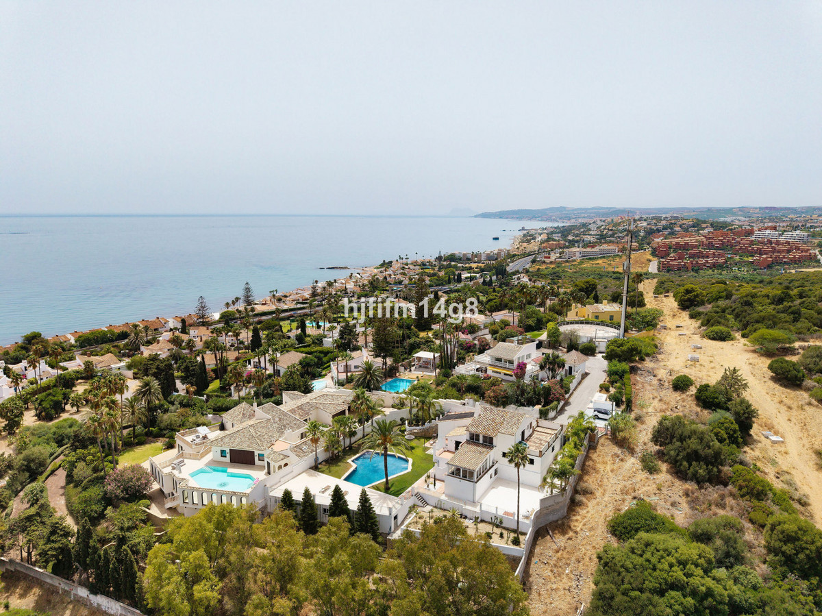 6-slaapkamer villa in Estepona (Bahía Dorada) – renovatieproject in Estepona - foto 16