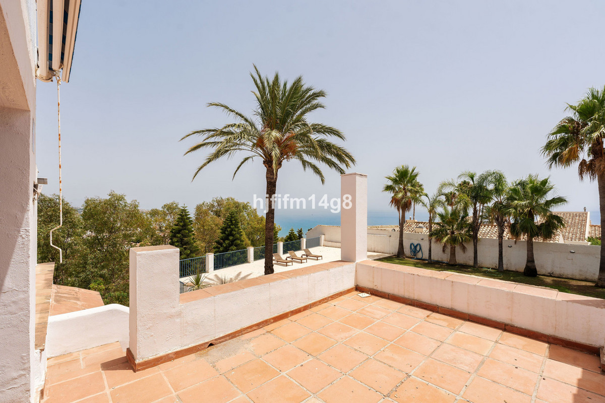 6-slaapkamer villa in Estepona (Bahía Dorada) – renovatieproject in Estepona - foto 4
