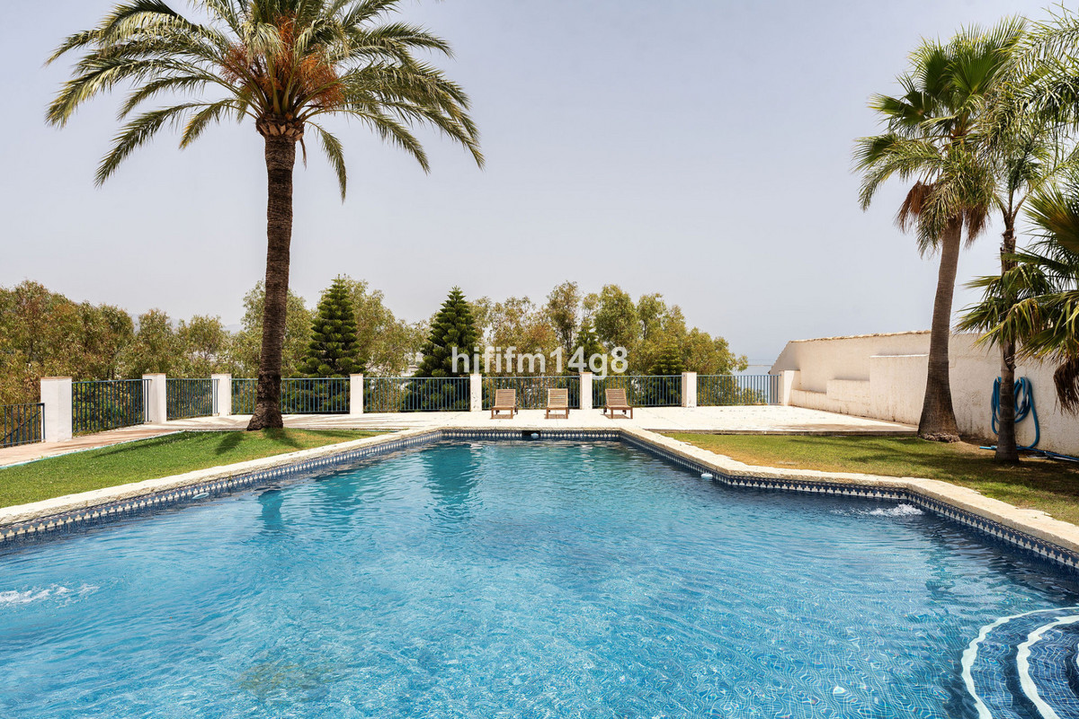 6-slaapkamer villa in Estepona (Bahía Dorada) – renovatieproject in Estepona - foto 7