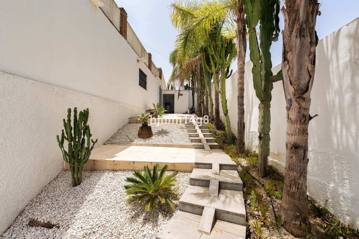 6-slaapkamer villa in Estepona (Bahía Dorada) – renovatieproject in Estepona - foto 10