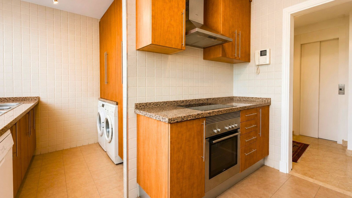 4-slaapkamer hoekwoning in La Alcaidesa in La Alcaidesa - foto 9