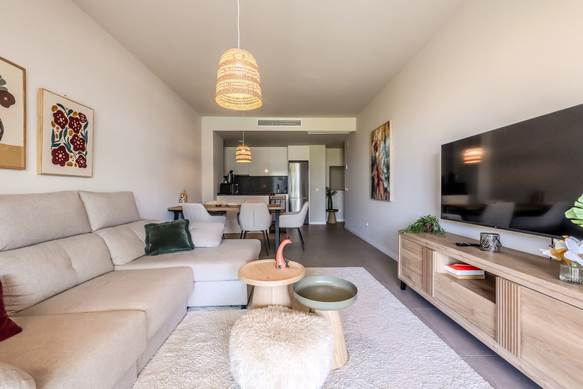 Drie-slaapkamer hoekappartement met tuin in Estepona in Estepona - foto 3