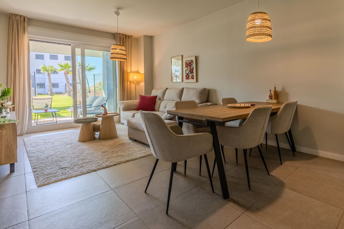 Drie-slaapkamer hoekappartement met tuin in Estepona in Estepona - foto 6
