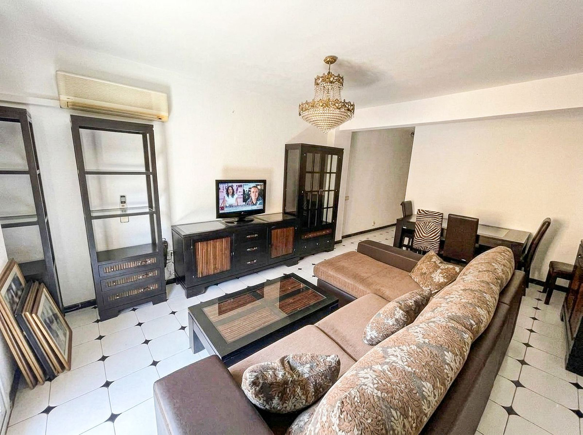 Drie-slaapkamer appartement in Fuengirola in Fuengirola - foto 2