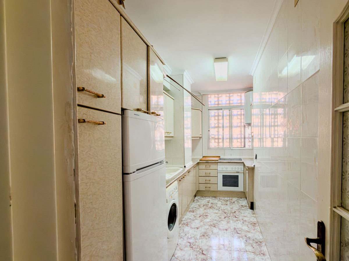 Drie-slaapkamer appartement in Fuengirola in Fuengirola - foto 4