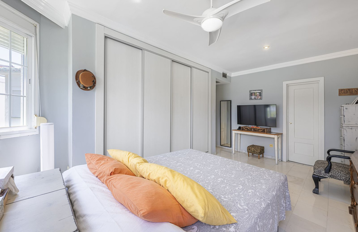 Drie-slaapkamerwoning in Nueva Andalucía, Marbella in Nueva Andalucía - foto 12