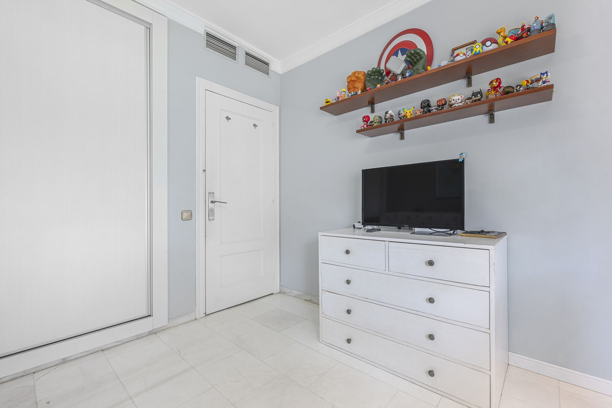 Drie-slaapkamerwoning in Nueva Andalucía, Marbella in Nueva Andalucía - foto 18
