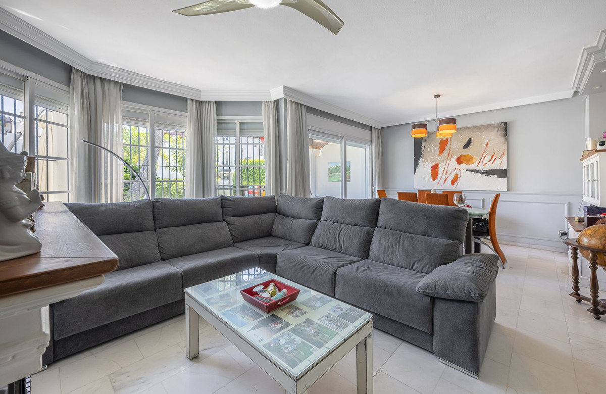 Drie-slaapkamerwoning in Nueva Andalucía, Marbella in Nueva Andalucía - foto 6