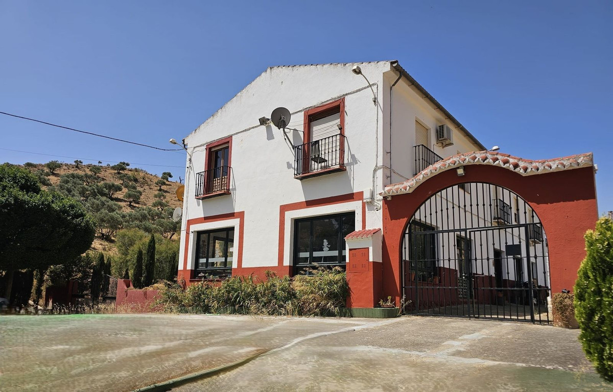 Finca met 8 slaapkamers en restaurant in Antequera in Antequera - foto 20
