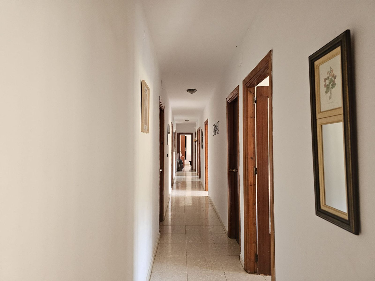 Finca met 8 slaapkamers en restaurant in Antequera in Antequera - foto 6