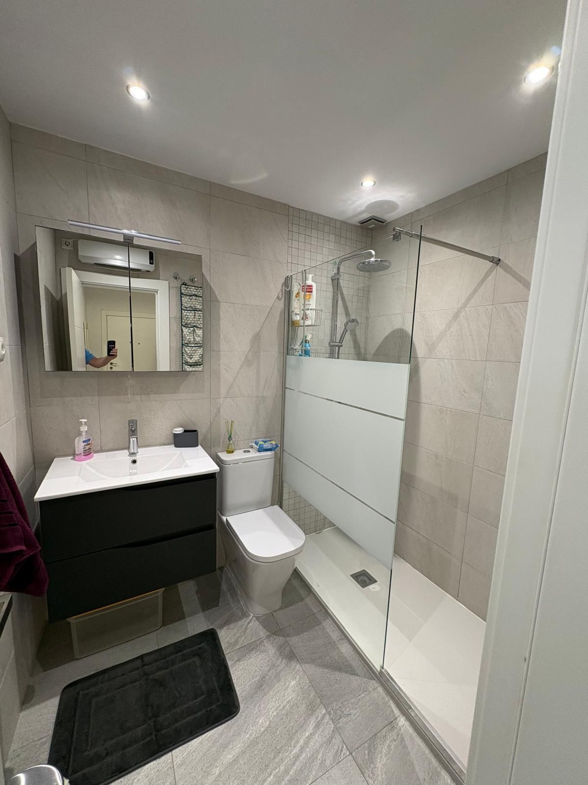Luxueus gerenoveerd 2-slaapkamerappartement met zeezicht – Benalmádena Pueblo in Benalmadena Pueblo - foto 11