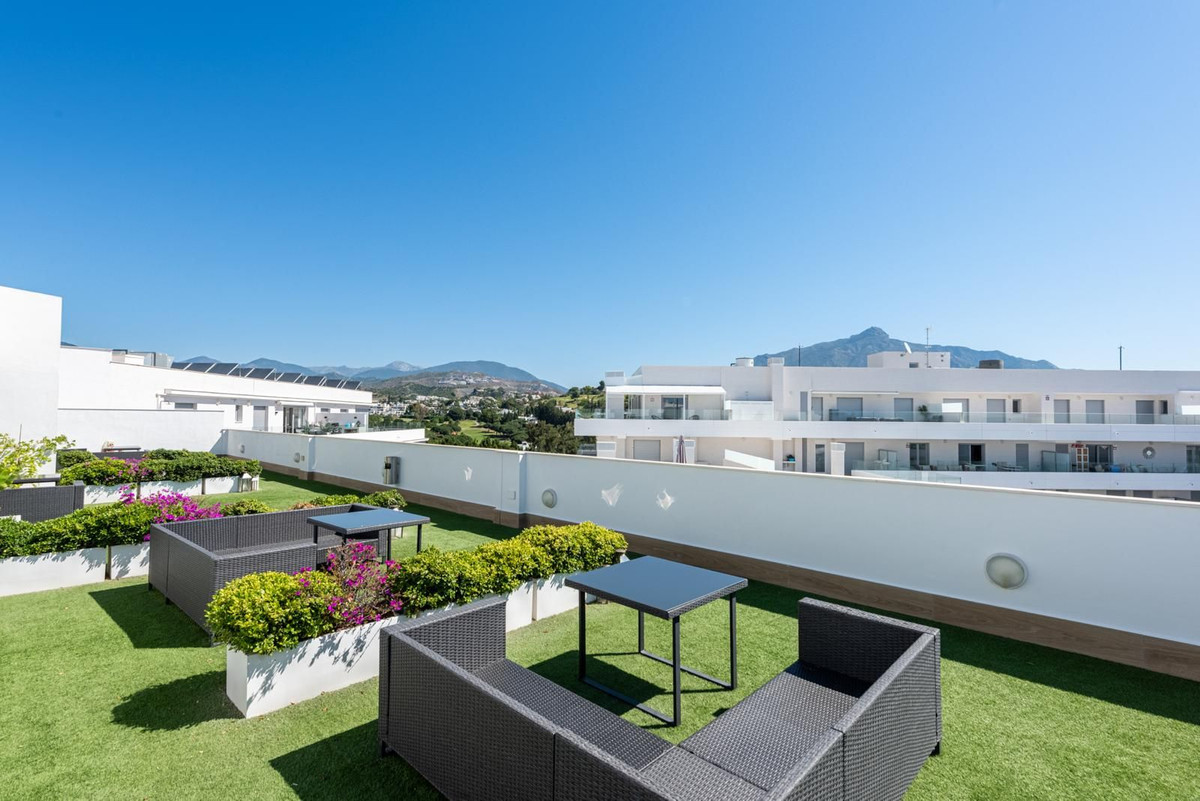 Elegante 2-slaapkamer penthouse in Nueva Andalucía in Nueva Andalucía - foto 4