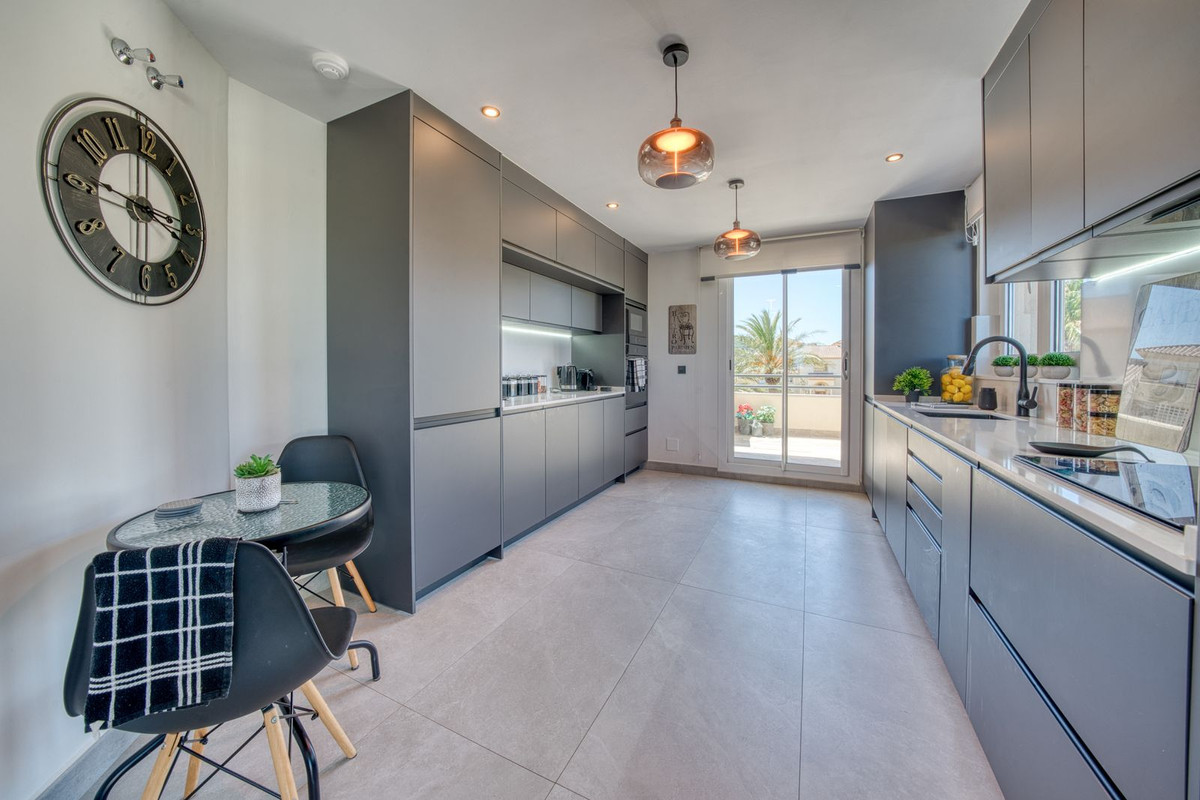 Drie-slaapkamerappartement in San Roque in San Roque - foto 4