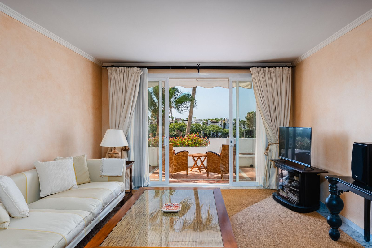3-slaapkamer duplex penthouse in Marbella aan La Marina de Puente Romano in Marbella - foto 13