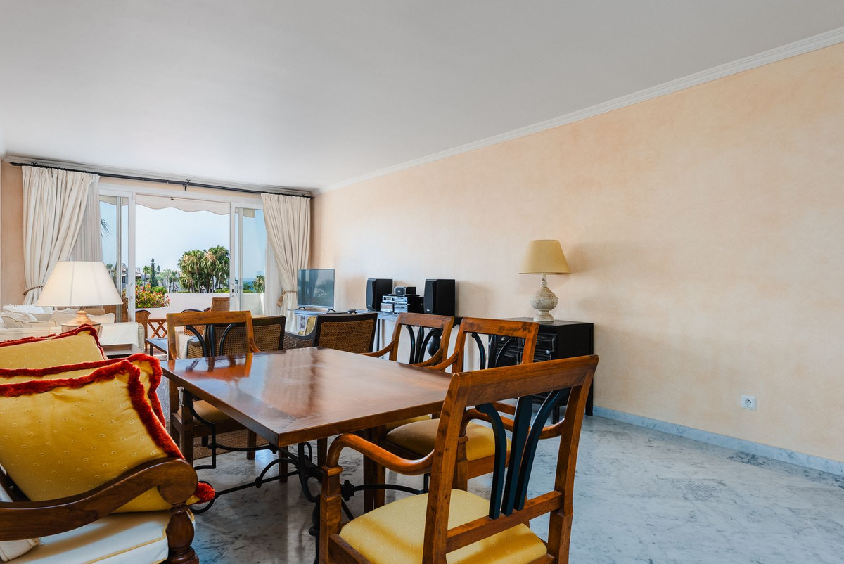 3-slaapkamer duplex penthouse in Marbella aan La Marina de Puente Romano in Marbella - foto 10