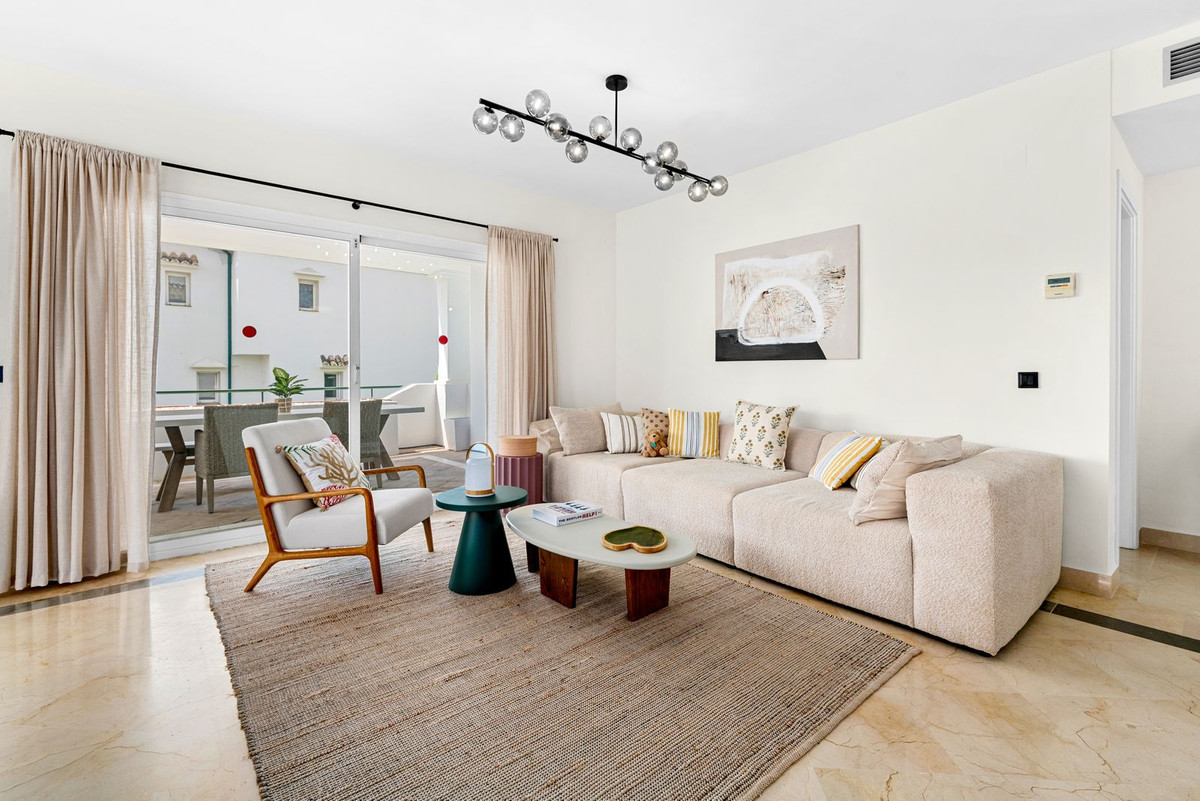 Drie-slaapkamer appartement in El Presidente, Nueva Milla de Oro in El Presidente - foto 12