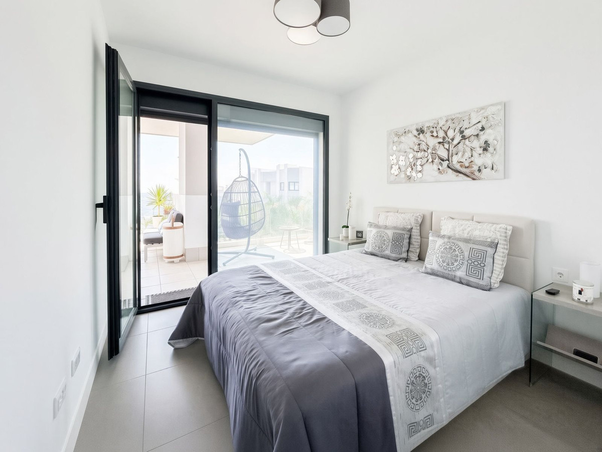 2-slaapkamer appartement met panoramisch zeezicht in La Duquesa in La Duquesa - foto 6
