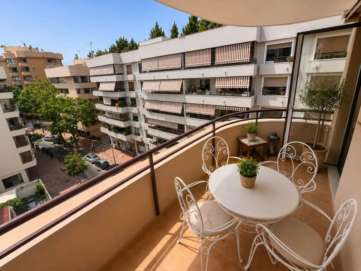 Drie-slaapkamerappartement in Marbella in Marbella - foto 2