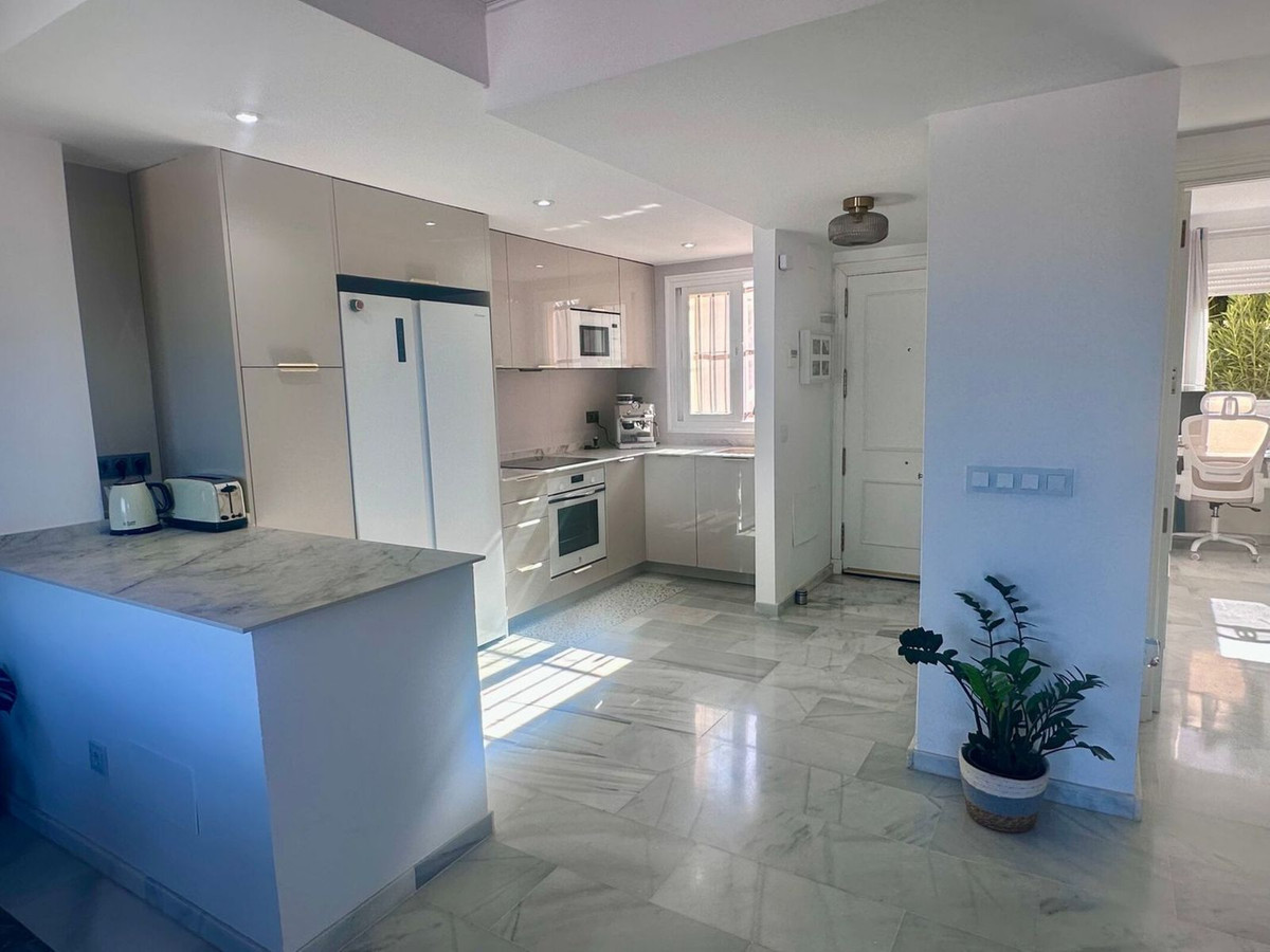 Drie slaapkamers stadswoning in Casares Playa in Casares Playa - foto 4