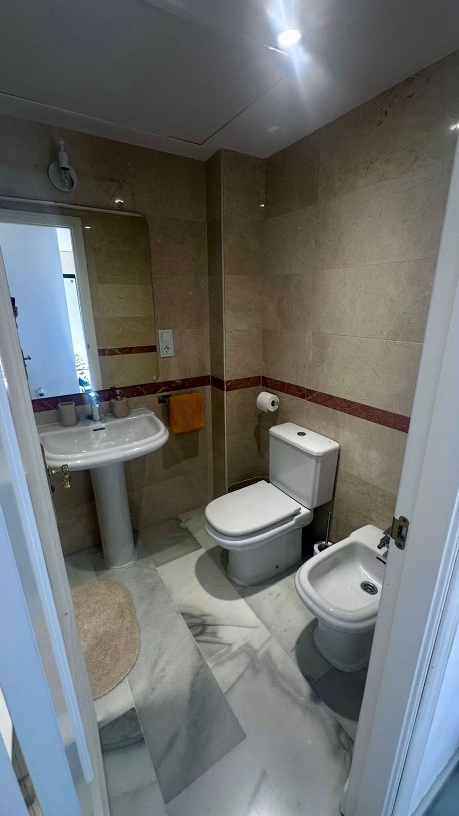Drie slaapkamers stadswoning in Casares Playa in Casares Playa - foto 8