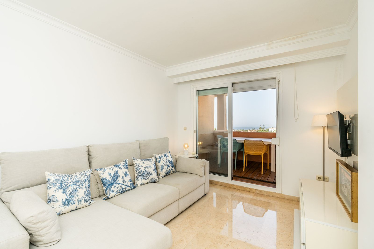 Ruim 1-slaapkamer appartement met zeezicht – Elviria, Marbella in Elviria - foto 2