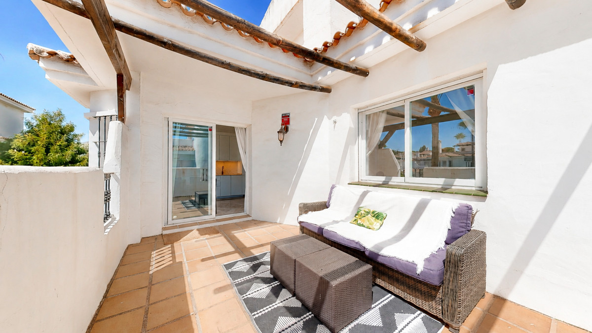 Drie-slaapkamer duplex-penthouse in Nueva Andalucía in Nueva Andalucía - foto 4