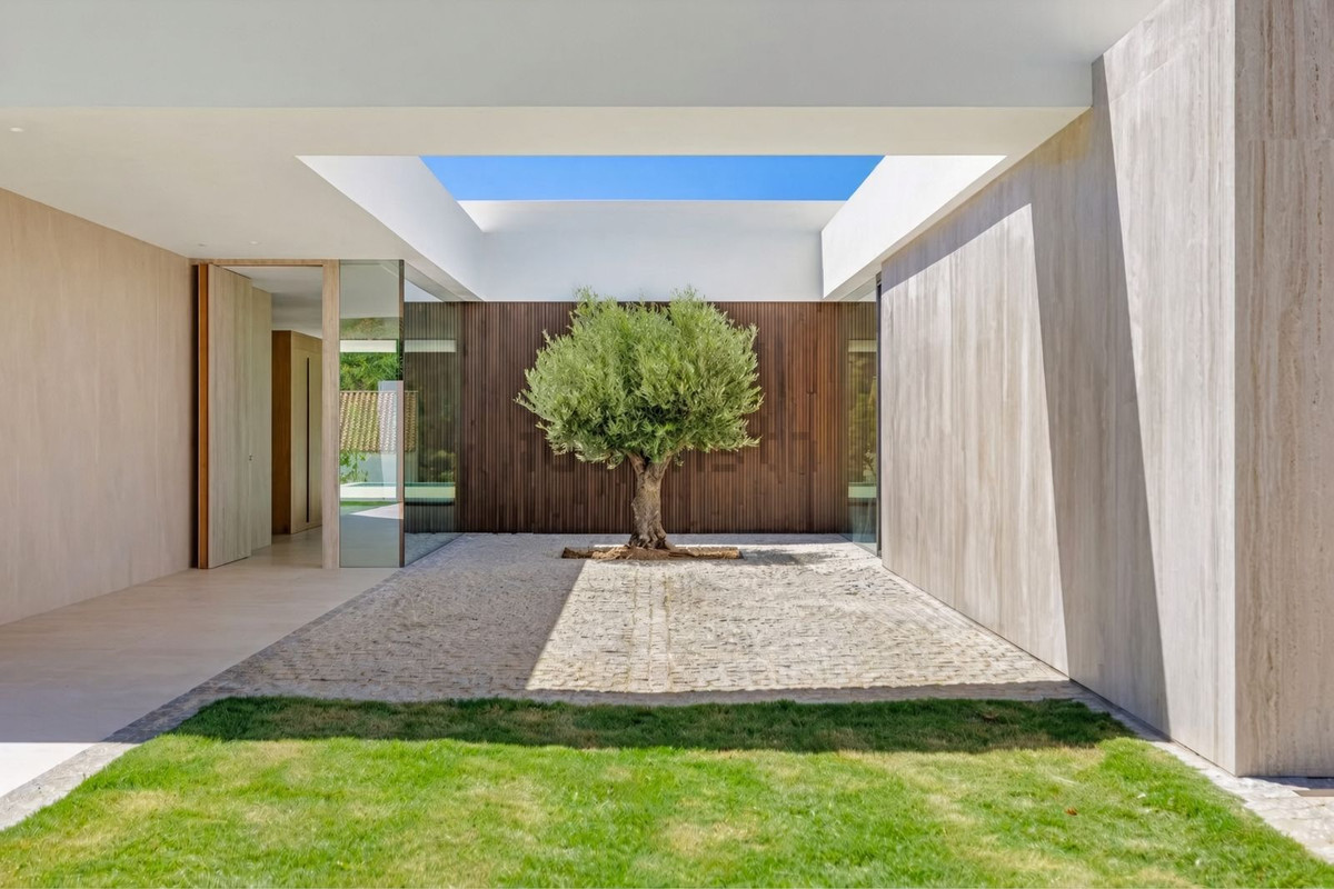 Gloednieuwe moderne villa in Zona F, Sotogrande Alto in Sotogrande Alto - foto 5