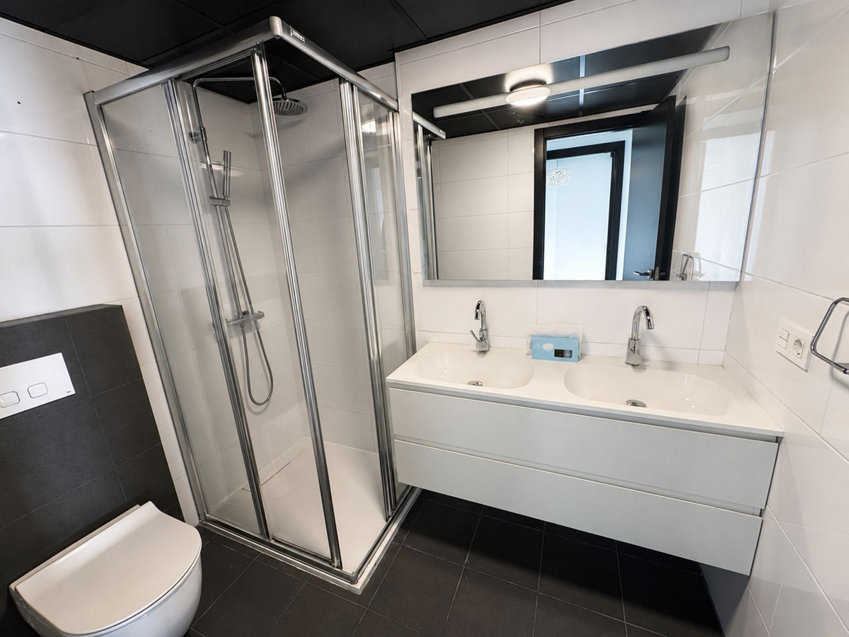Drie-slaapkamer appartement in La Cala de Mijas in La Cala de Mijas - foto 9