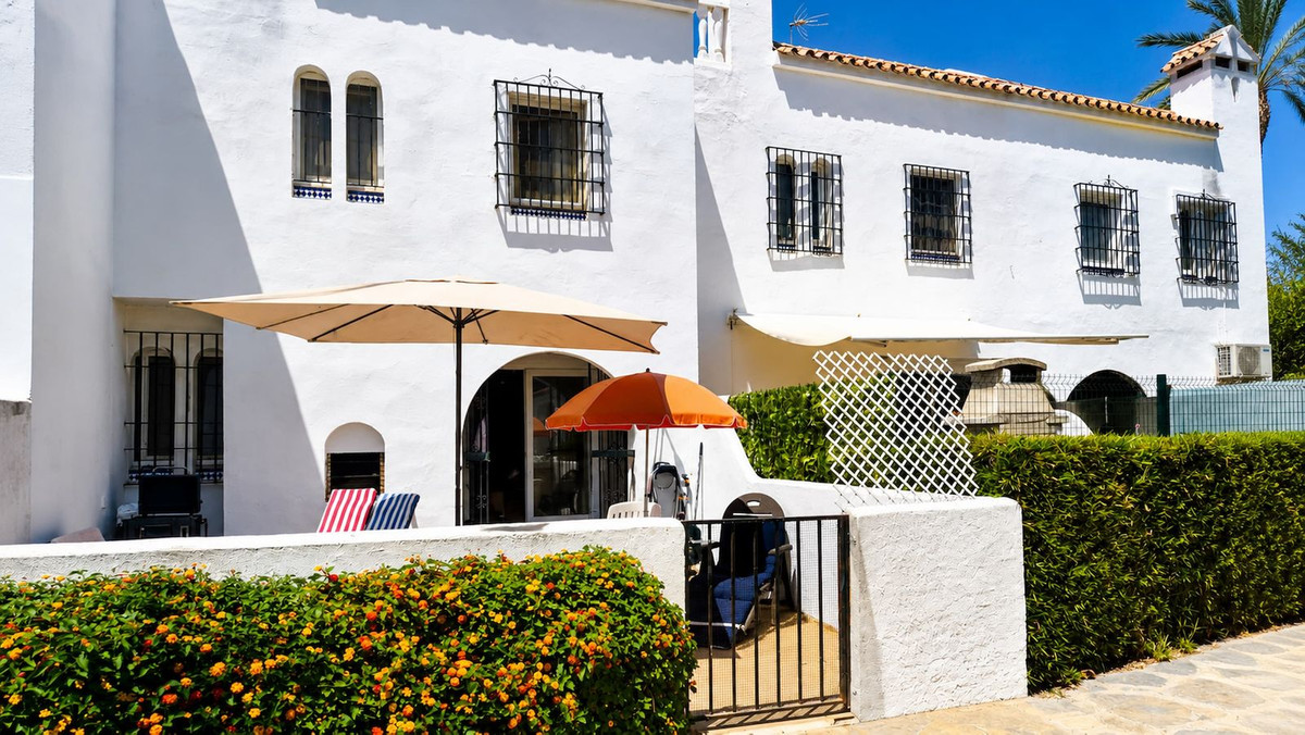 Drie slaapkamerwoning in Casares Playa in Casares Playa - foto 2