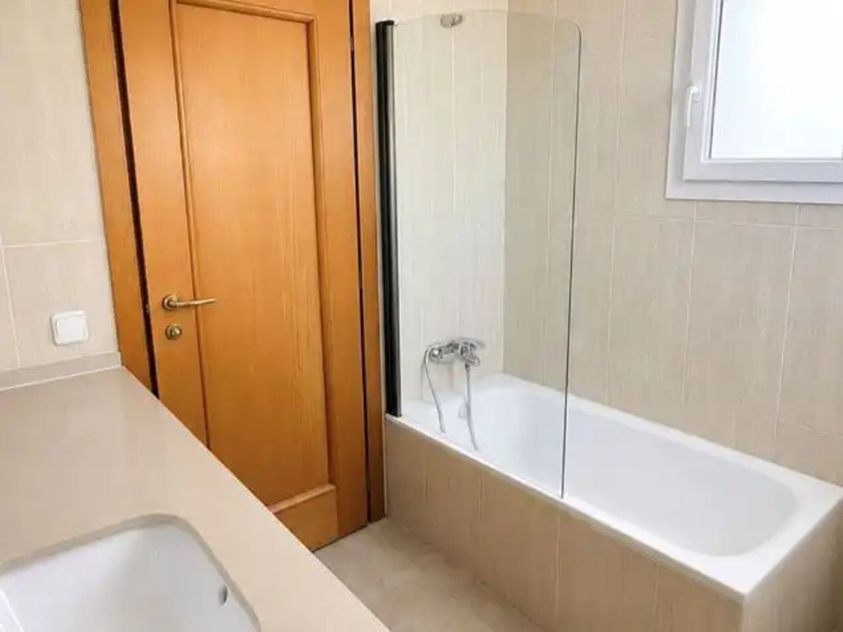 133 m² duplexpenthouse met 3 slaapkamers in La Duquesa in La Duquesa - foto 16