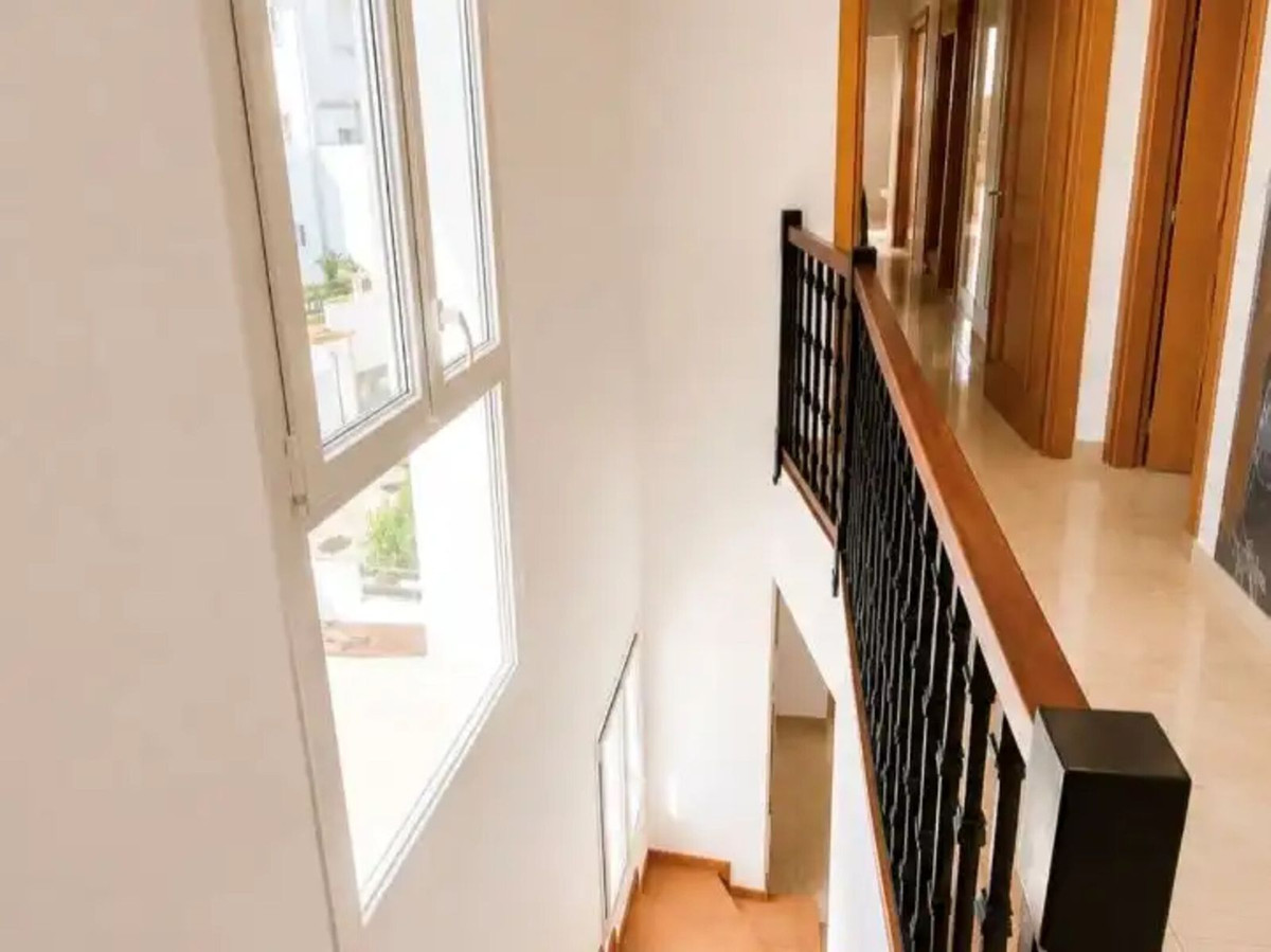 133 m² duplexpenthouse met 3 slaapkamers in La Duquesa in La Duquesa - foto 9