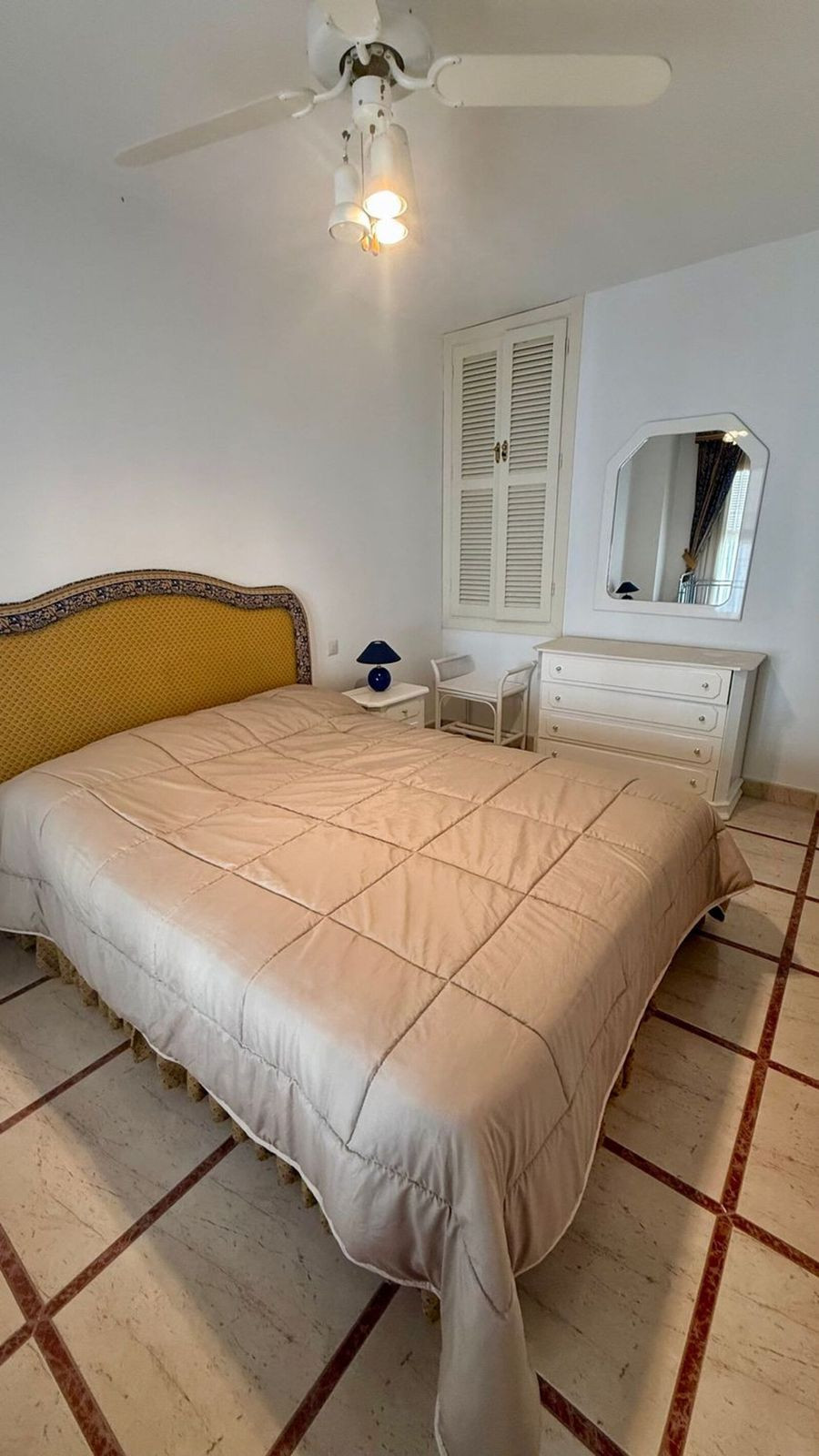Stadswoning met 2 slaapkamers in Marbella in Marbella - foto 15