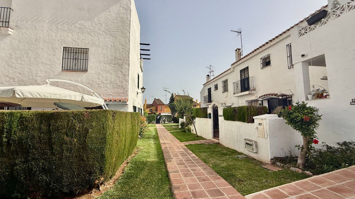 Stadswoning met 2 slaapkamers in Marbella in Marbella - foto 5