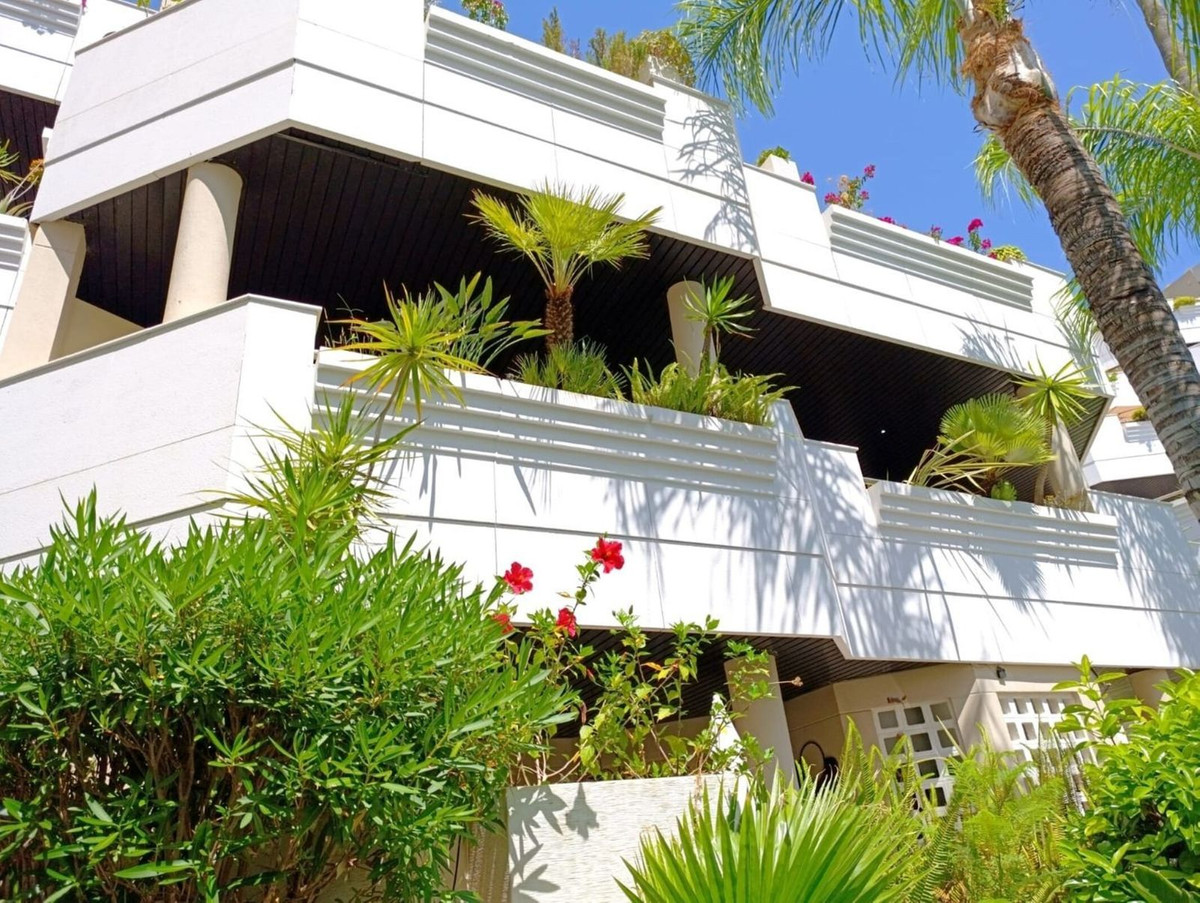 Appartement met drie slaapkamers in Nueva Andalucía in Nueva Andalucía - foto 2