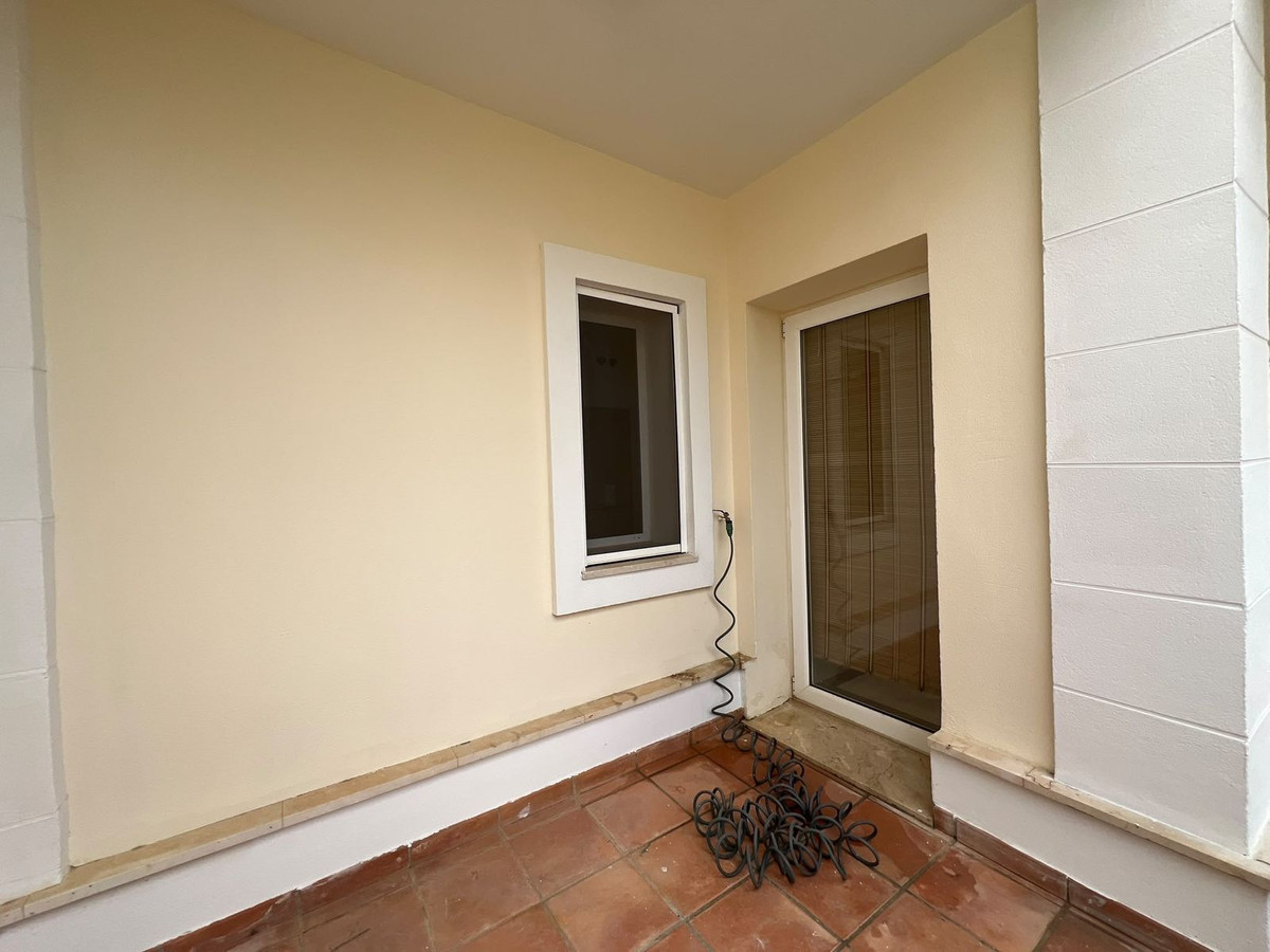 Charmant 3-slaapkamer halfvrijstaande woning met privé tuin in La Alcaidesa in La Alcaidesa - foto 16