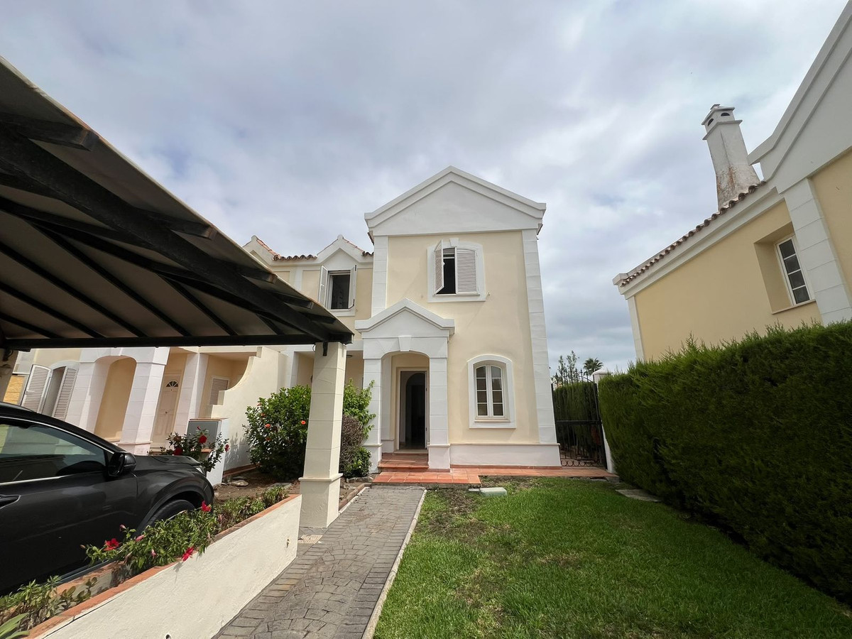 Charmant 3-slaapkamer halfvrijstaande woning met privé tuin in La Alcaidesa in La Alcaidesa - foto 17
