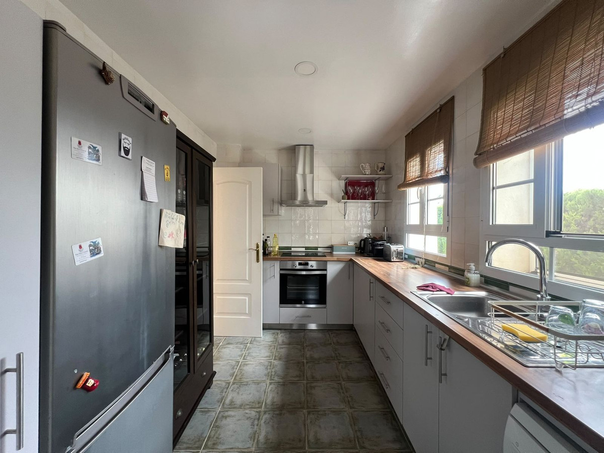 Charmant 3-slaapkamer halfvrijstaande woning met privé tuin in La Alcaidesa in La Alcaidesa - foto 20