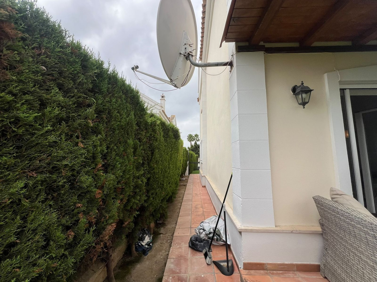 Charmant 3-slaapkamer halfvrijstaande woning met privé tuin in La Alcaidesa in La Alcaidesa - foto 6