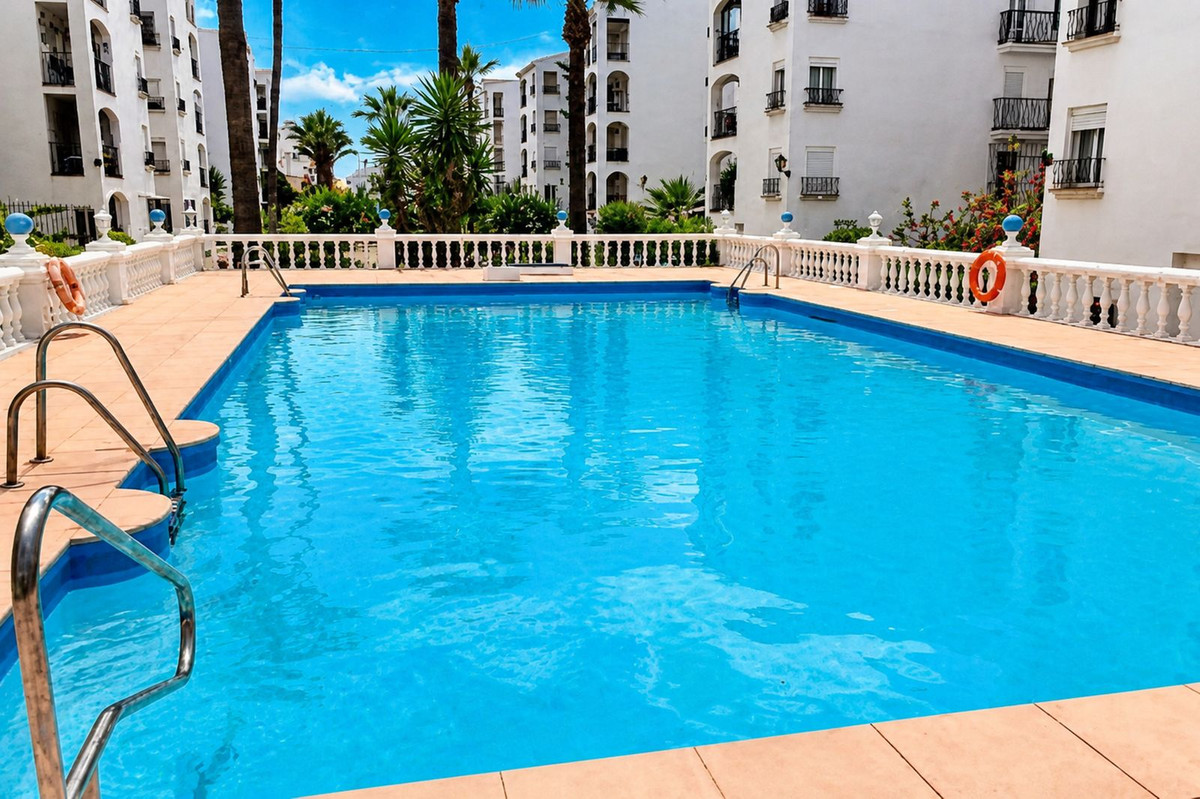 Gerenoveerd 1-slaapkamerappartement in het hart van Sabinillas in San Luis de Sabinillas - foto 14