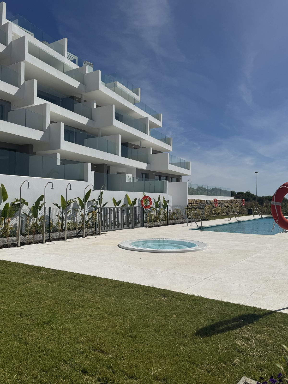 2-slaapkamer appartement in La Duquesa met zeezicht in La Duquesa - foto 2