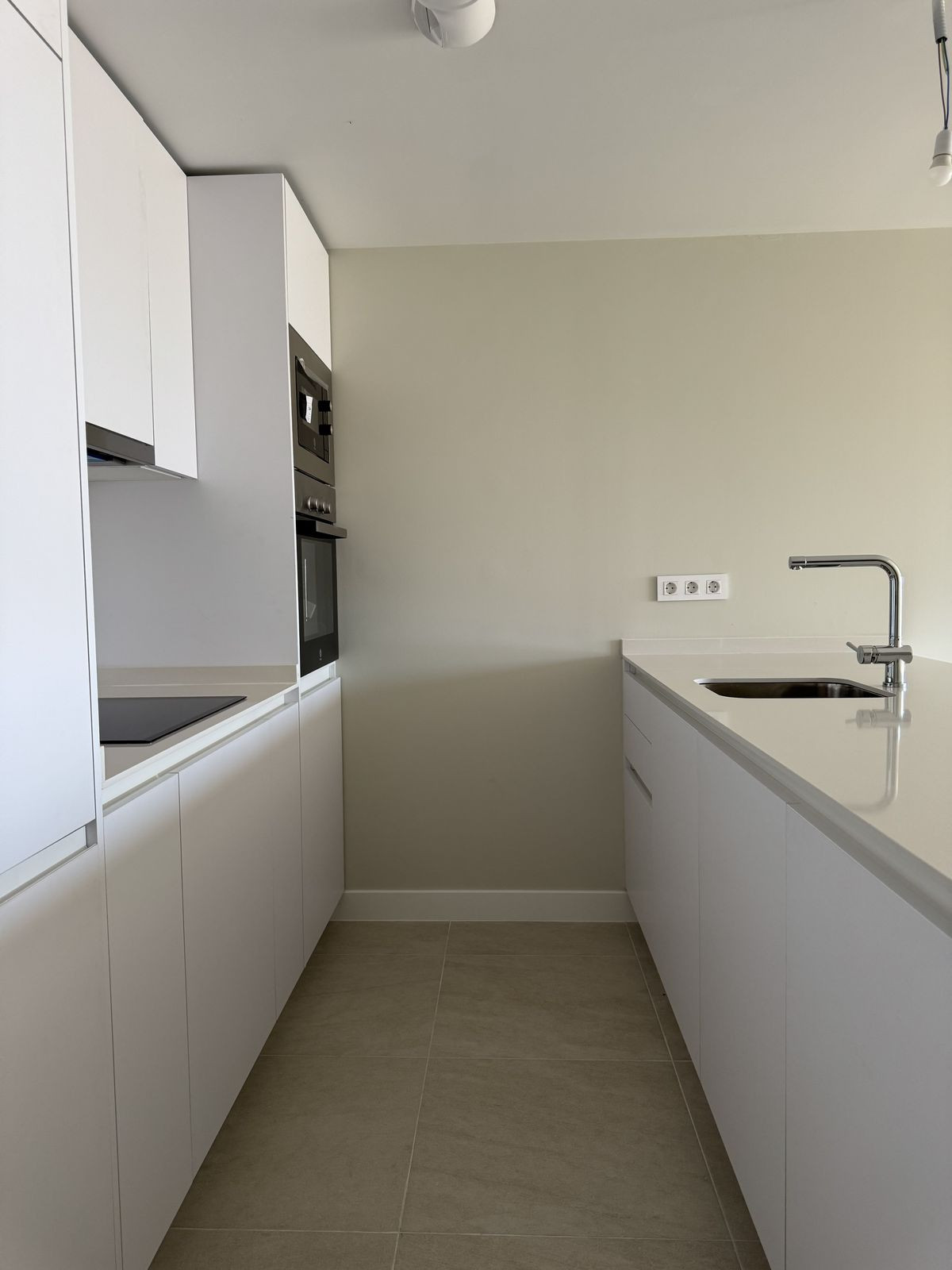 2-slaapkamer appartement in La Duquesa met zeezicht in La Duquesa - foto 10